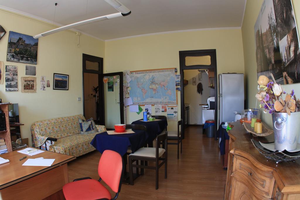 Rooms2Rent Ρέτζιο ντι Καλάμπρια Εξωτερικό φωτογραφία