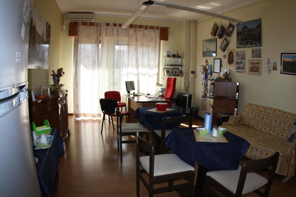 Rooms2Rent Ρέτζιο ντι Καλάμπρια Εξωτερικό φωτογραφία