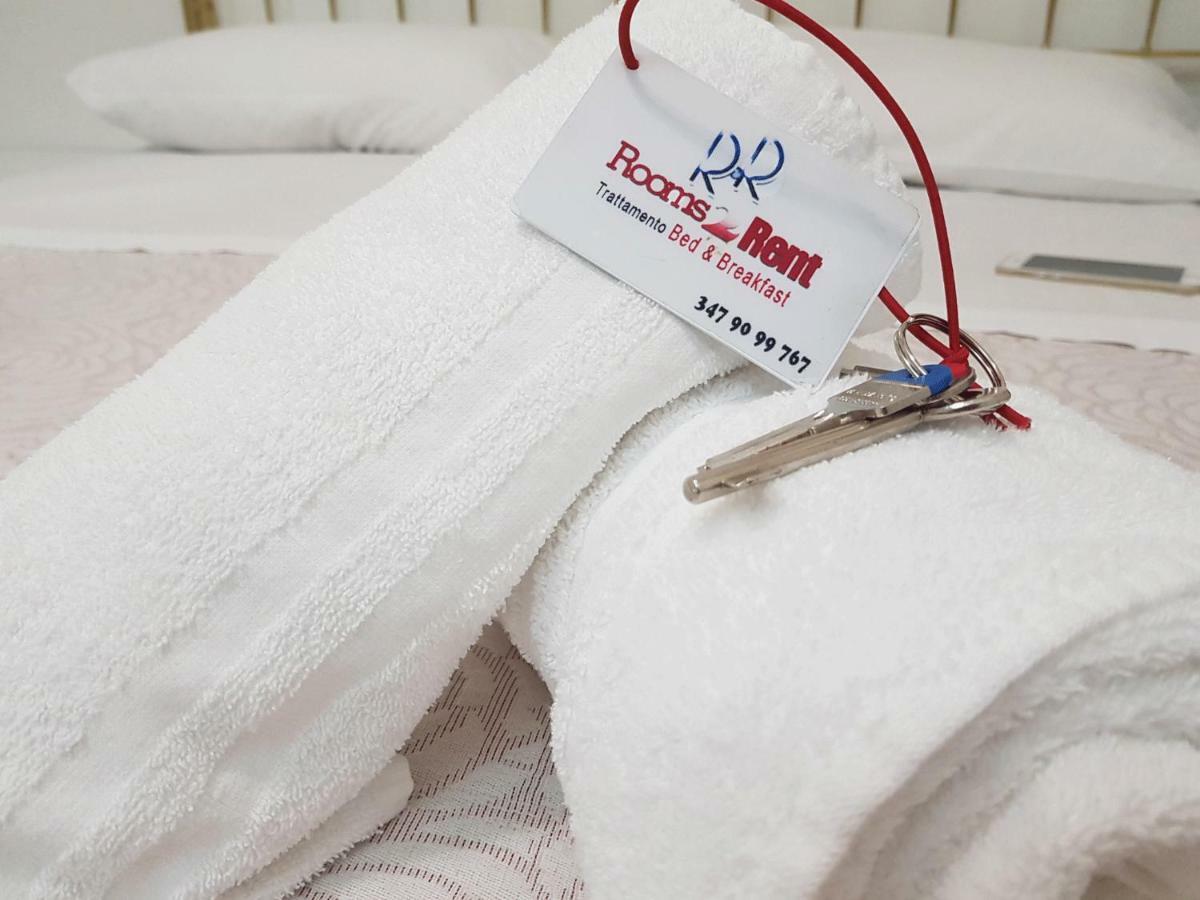 Rooms2Rent Ρέτζιο ντι Καλάμπρια Εξωτερικό φωτογραφία