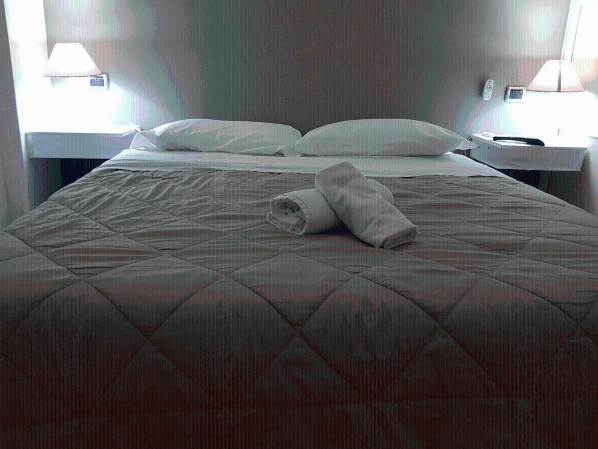 Rooms2Rent Ρέτζιο ντι Καλάμπρια Εξωτερικό φωτογραφία