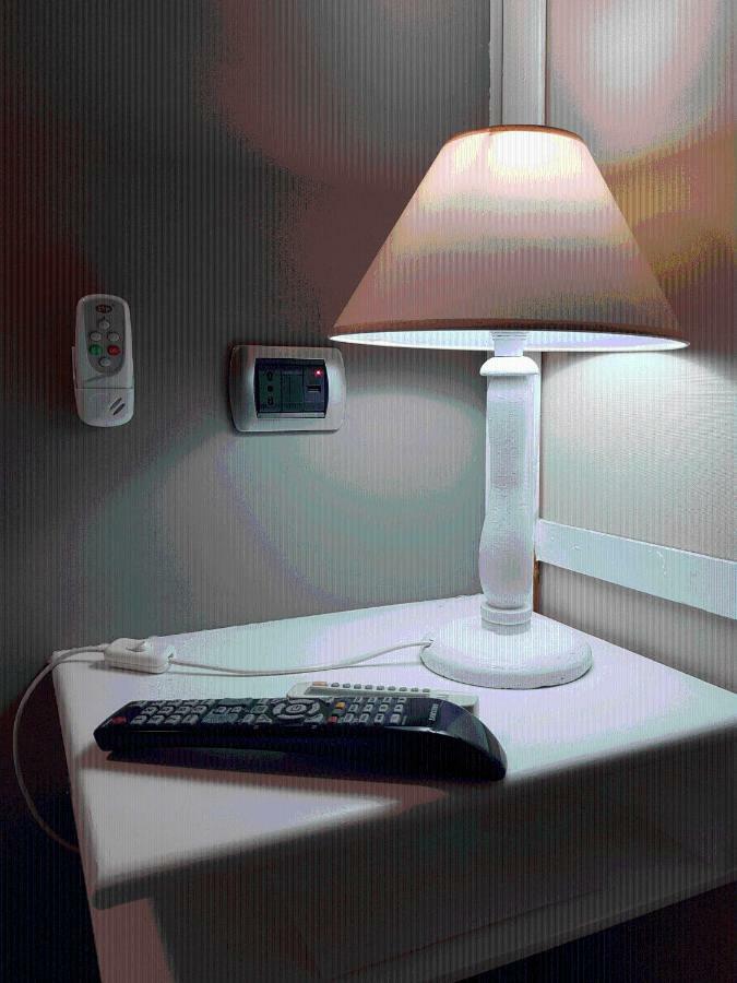 Rooms2Rent Ρέτζιο ντι Καλάμπρια Εξωτερικό φωτογραφία