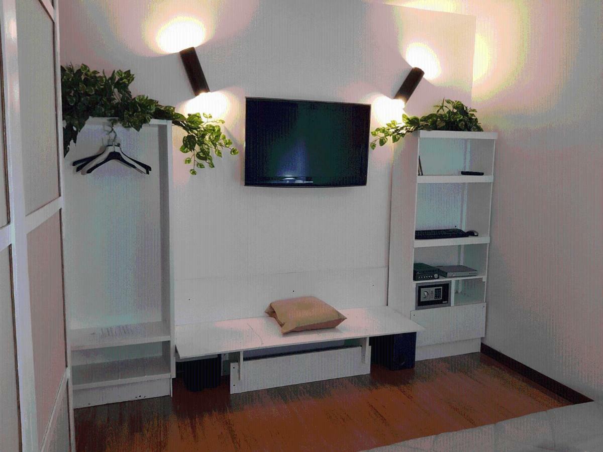 Rooms2Rent Ρέτζιο ντι Καλάμπρια Εξωτερικό φωτογραφία