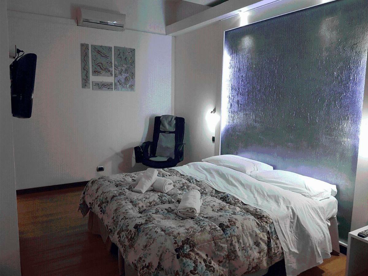 Rooms2Rent Ρέτζιο ντι Καλάμπρια Εξωτερικό φωτογραφία