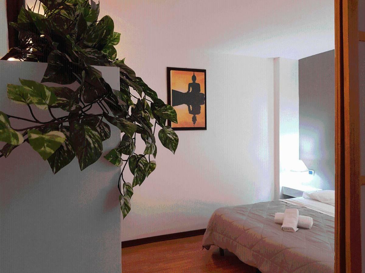 Rooms2Rent Ρέτζιο ντι Καλάμπρια Εξωτερικό φωτογραφία