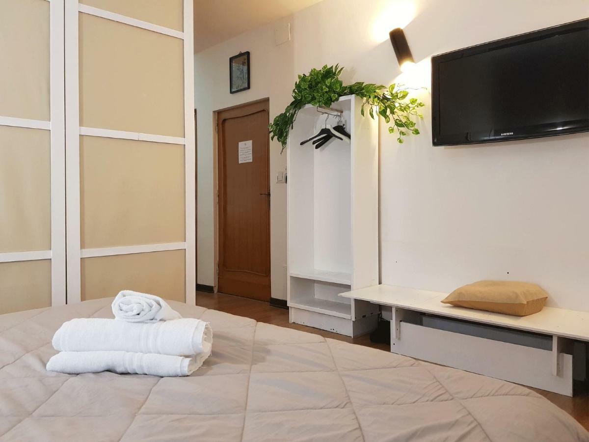 Rooms2Rent Ρέτζιο ντι Καλάμπρια Εξωτερικό φωτογραφία
